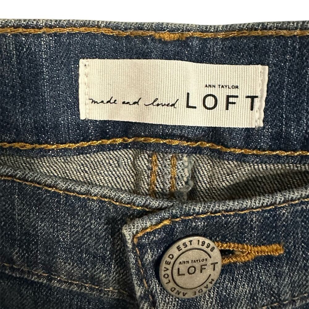 Ann Taylor LOFT Blue Jean Shorts Classic Summer Style size 10/30 - Picture 2 of 5